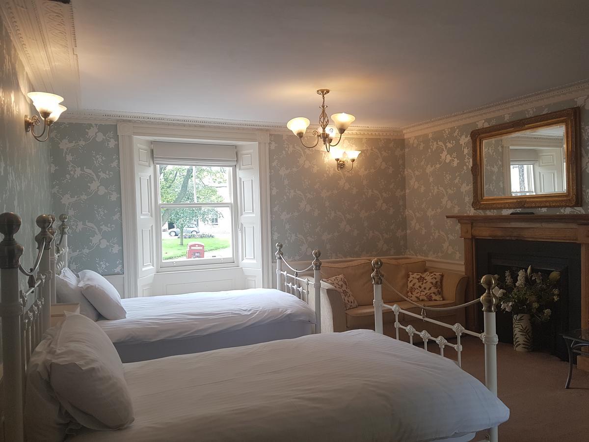 Plough Hotel Kirk Yetholm Bagian luar foto